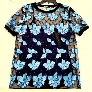Elie Tahari woman’s top with embroidered flowers with tank size XS - NWT